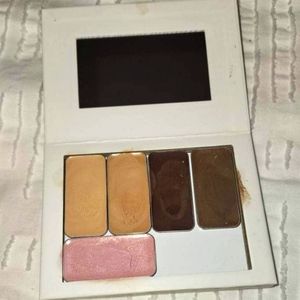 Seint makeup pallet